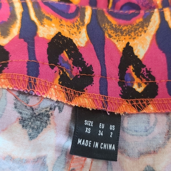 Womens Multi-color Side zip shorts Sz xs NWOT - Picture 6 of 6